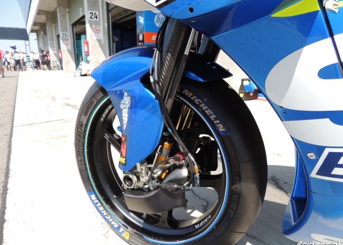 Suzuki MotoGP GSX RR Motul Rins Iannone 10