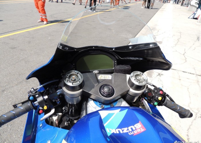 Suzuki MotoGP GSX RR Motul Rins Iannone 7