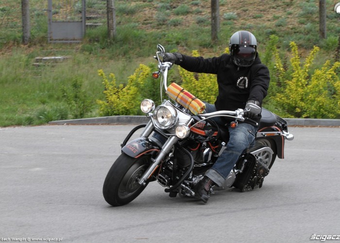 01 Harley Davidson Fat Bob Kazik