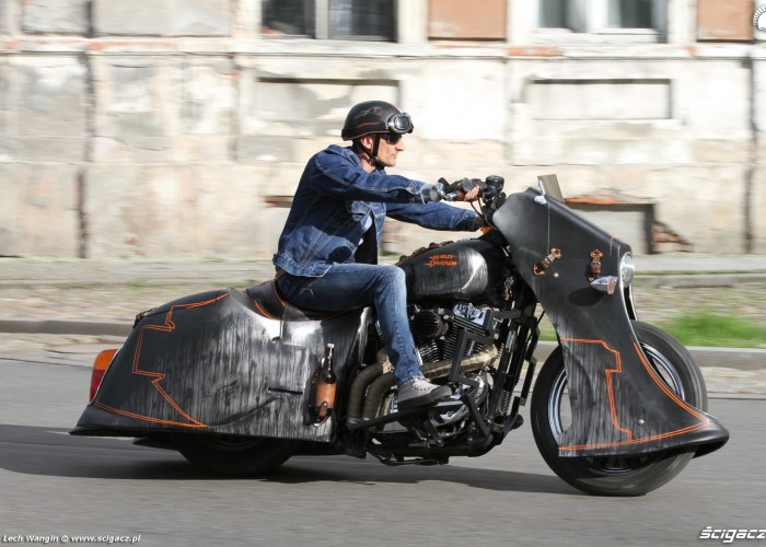 13 Harley Davidson Sportster 1200 Led Sled custom miasto