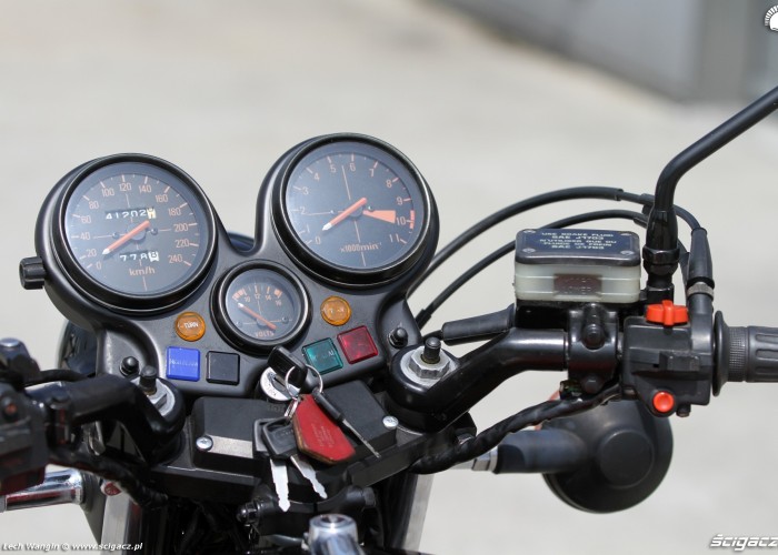 07 Honda CBX 1000 zegary