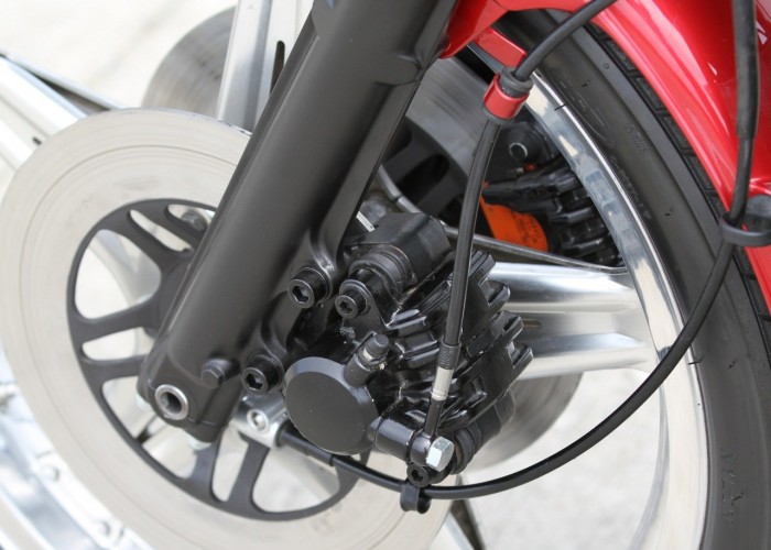 18 Honda CBX 1000 hamulec