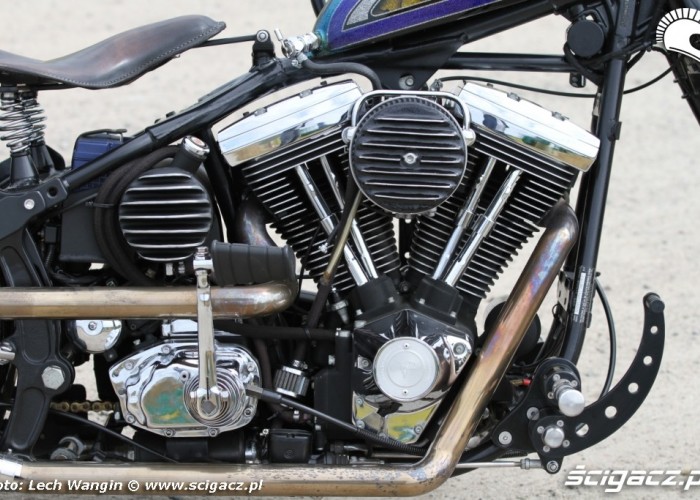 29 Harley Davidson Softail Evo Custom motor