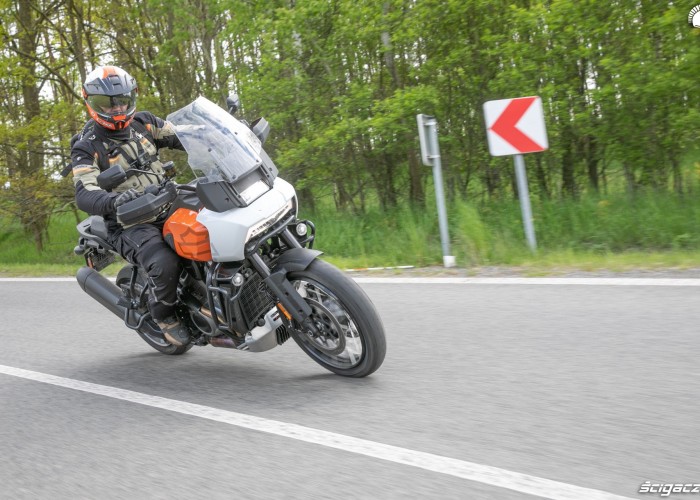 35 Harley Davidson 1250 Pan America 2021 test motocykla
