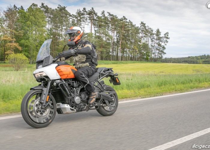 46 Harley Davidson 1250 Pan America 2021 test motocykla