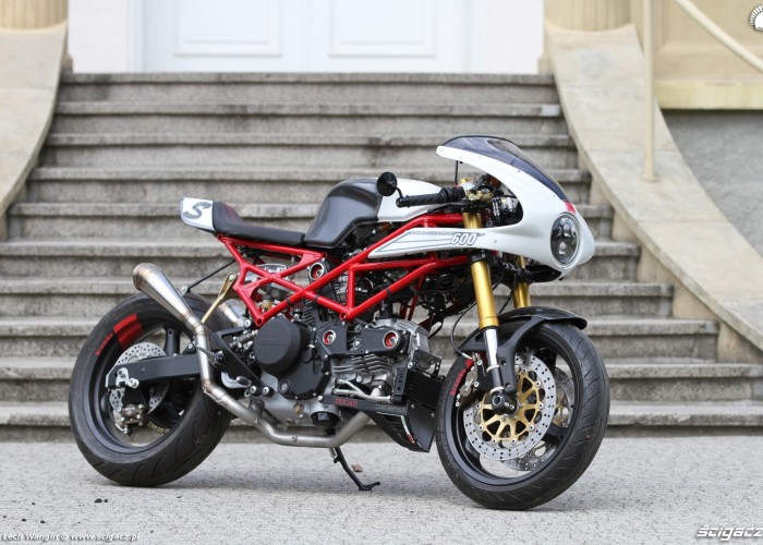 43 Ducati Monster 600 wersji custom