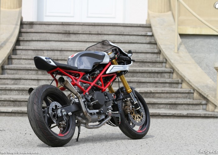 46 Ducati Monster 600 wersji custom