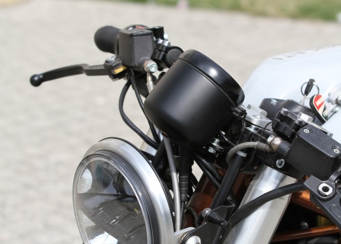 48 swiatlo przod Ducati Monster 600 wersji custom