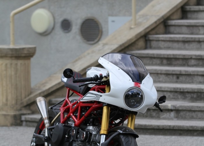 72 Ducati Monster 600 wersji custom