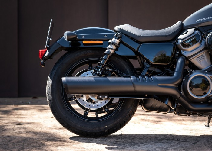 19 Harley Davidson Nightster 2022 tylne zawieszenie
