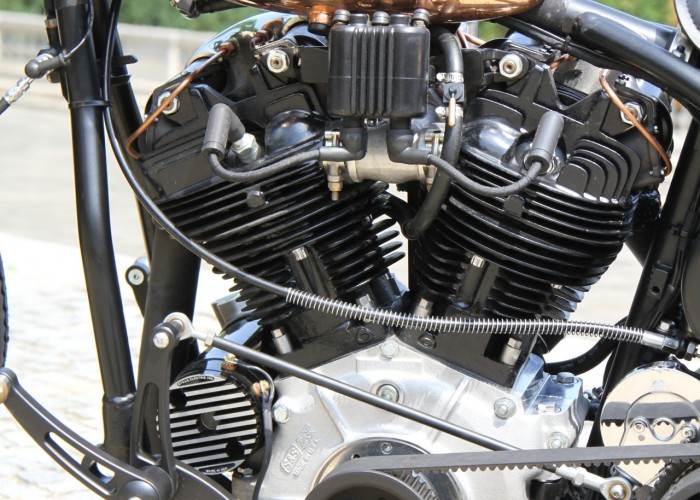 37 Harley Davidson Knucklehead custompas napedowy silnik