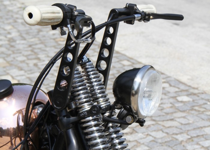 46 Harley Davidson Knucklehead custom lampa przednia