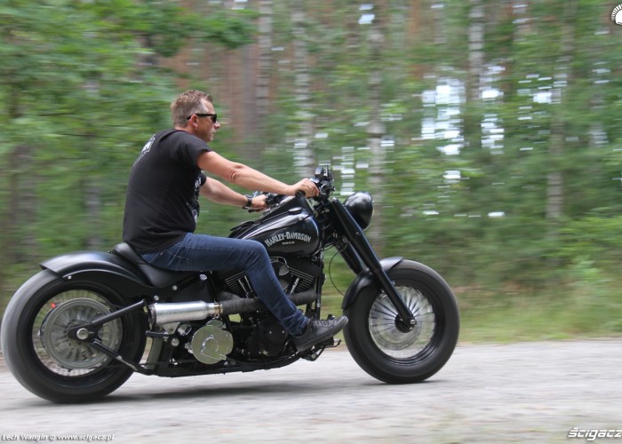22 Harley Davidson Heritage Softail Classic Custom dynamika