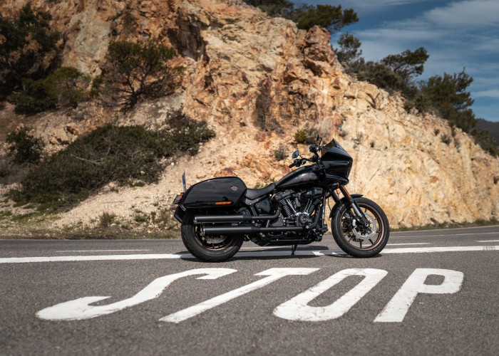 10 Harley Davidson Low Rider ST test