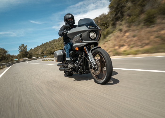 33 Harley Davidson Low Rider ST test