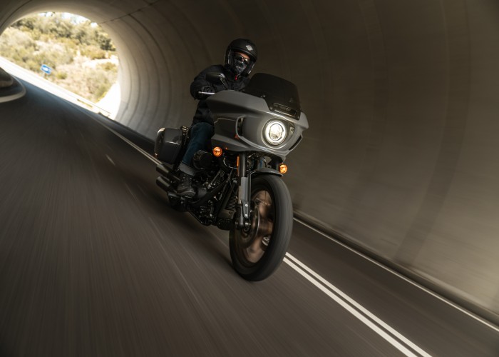 34 Harley Davidson Low Rider ST test