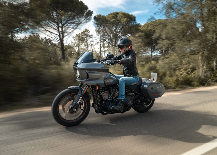 35 Harley Davidson Low Rider ST test
