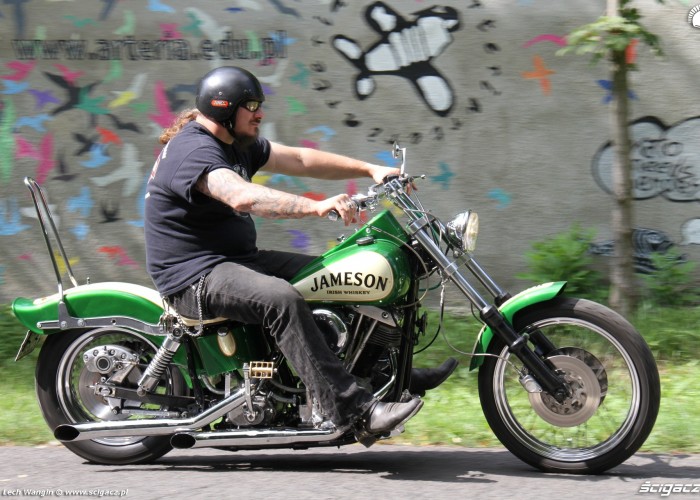 16 Harley Davidson Shovelhead akcja