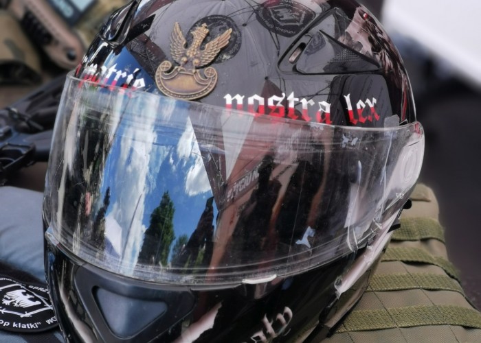 33 Kask motocyklowy symbol pamieci o Powstaniu Warszawskim 2