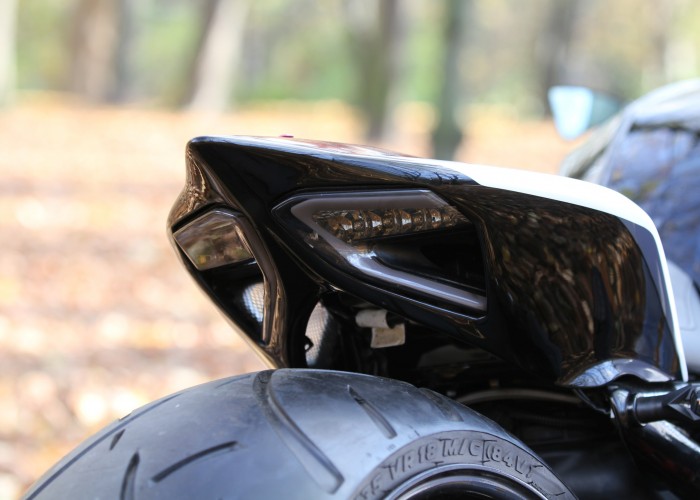 18 Harley Davidson V rod custom szajbas swiatla