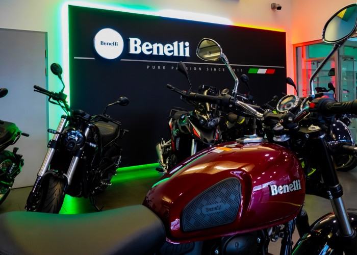 005 Motocykle Benelli Delta Plus Chorzow Imperiale