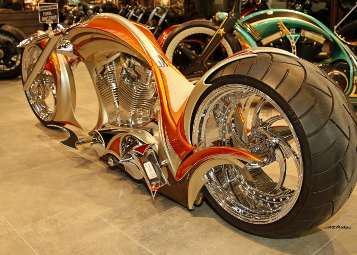18 Thunderbike ekstremalny custom bike