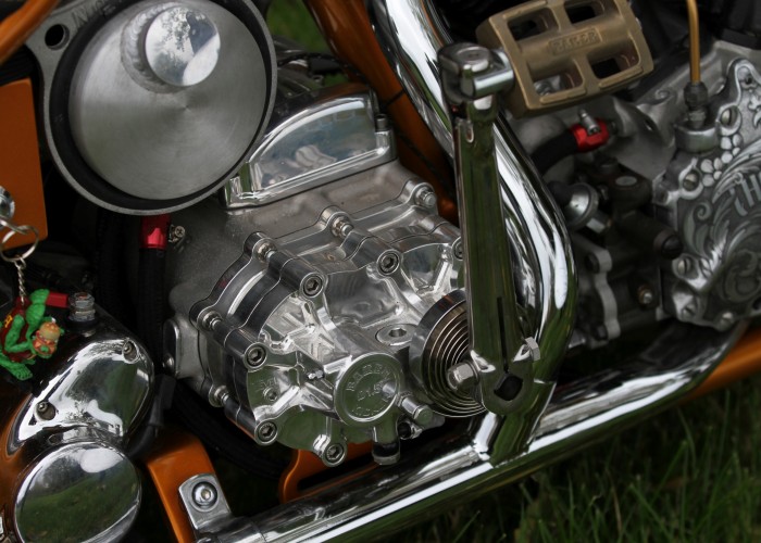 16 Harley Davidson Knucklehead kopniak custom