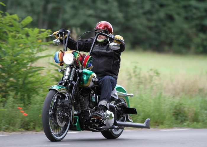 02 Harley Davidson Softail Springer custom na drodze
