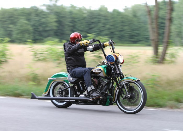04 Harley Davidson Softail Springer custom w akcji