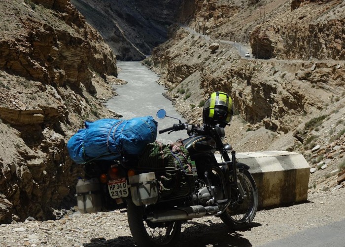 20 himalajskie drogi motocykl