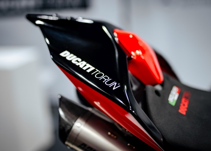 17 Zadupek wyscigowy motocykl Ducati
