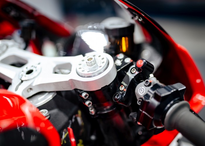19 Ducati V2 kierownica