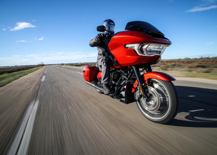 08 Harley Davidson Road Glide 2024 czerwony