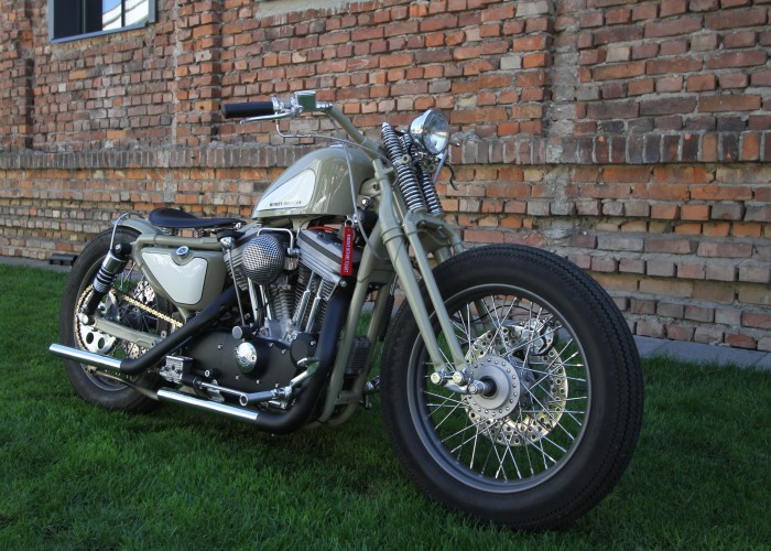25 Retro Garage Harley Davidson Sportster 883 Custom