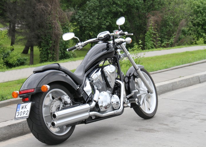 12 Honda Fury VT 1300 CX wydech