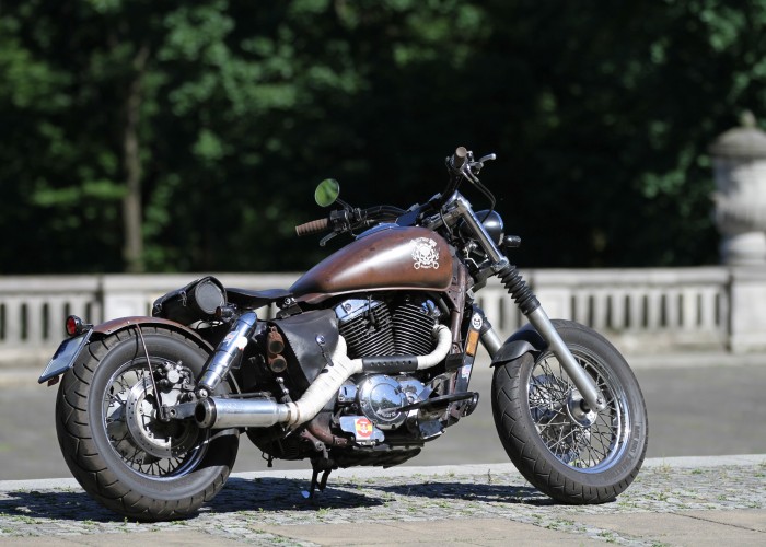 06 Honda VT 1100 Bobber statyka