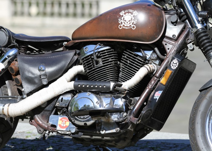 12 Honda VT 1100 Bobber silnik