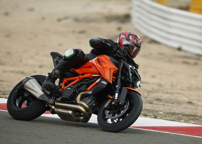 09 KTM Superduke 1390 model 2024