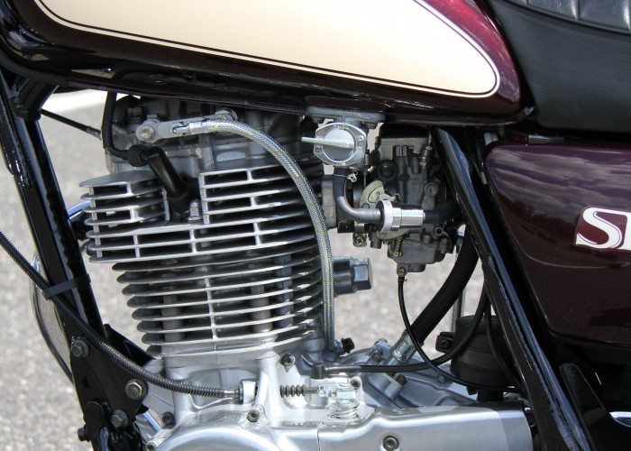 15 Yamaha SR 500 silnik