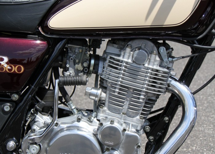 17 Yamaha SR 500 kolektor silnik