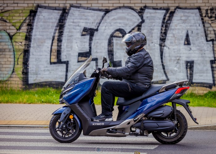 06 Kymco X Town CT 125i podczas jazdy