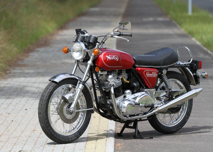 25 Norton Commando