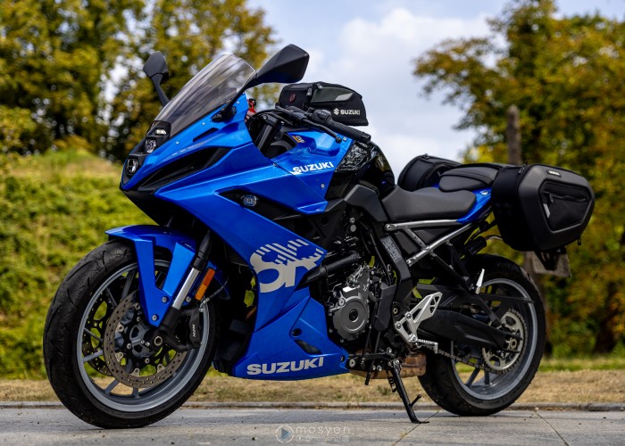 Suzuki GSX-8R profil