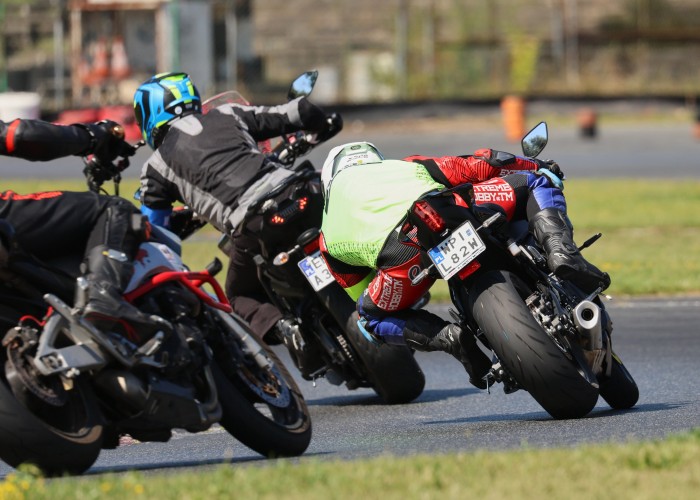 w zakrecie Yamaha Track Day Kartodrom Bydgoszcz 2024 115