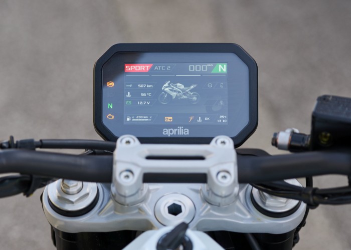 39 Aprilia Tuono 457 2025 ustawienia