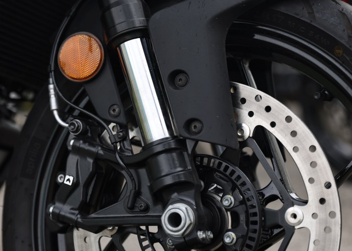 52 Aprilia Tuono 457 2025 tarcza hamulcowa