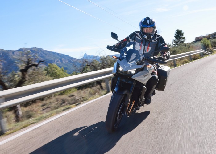 06 Honda CB1000GT 2026 jazda