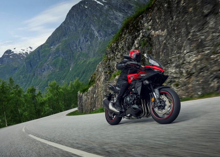 21 Honda CB1000GT 2026