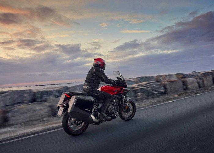 24 Honda CB1000GT 2026