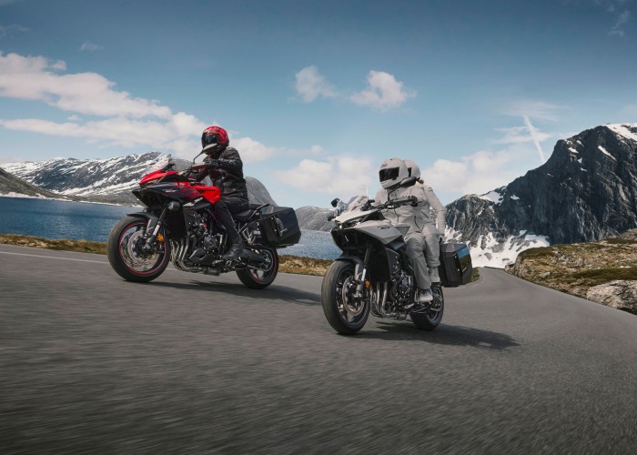 33 Honda CB1000GT 2026 jazda